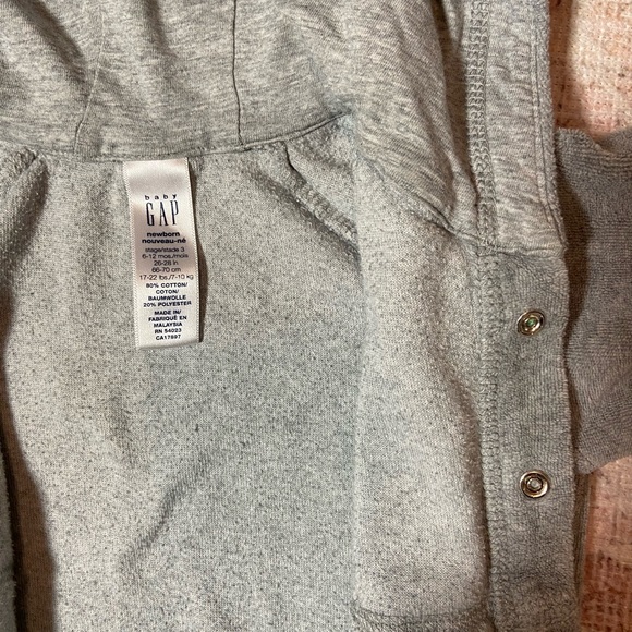 ••Baby Gap Hooded Button Up Cardigan - Picture 4 of 4